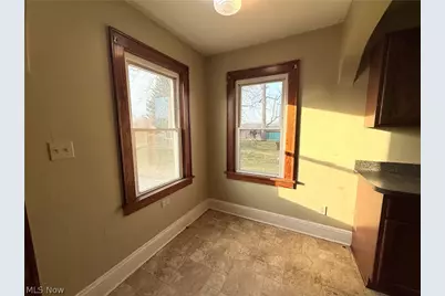 837 Eastland Avenue, Akron, OH 44305 - Photo 15