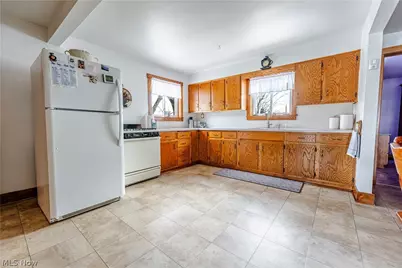 16352 and 16350 Nauvoo Rd, Middlefield, OH 44062 - Photo 9