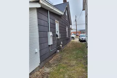 234 Locust Street, Coshocton, OH 43812 - Photo 15