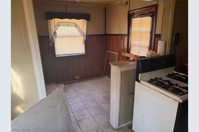 17105 Lotus Drive, Loveland, OH 44128 - Photo 5