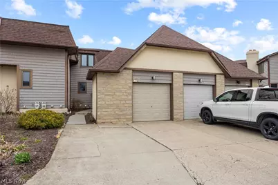 4613 Compass Rose #10, Vermilion, OH 44089 - Photo 1