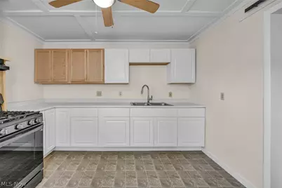 1023 W Washington Avenue, Lorain, OH 44052 - Photo 17