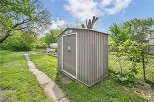 1023 W Washington Ave, Lorain, OH 44052 - Photo 33