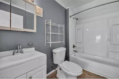 1023 W Washington Avenue, Lorain, OH 44052 - Photo 19