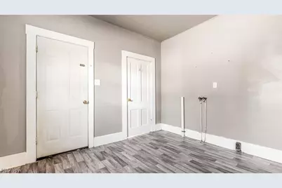 2249 Bishard Avenue, Cambridge, OH 43725 - Photo 11