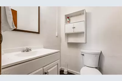 2249 Bishard Avenue, Cambridge, OH 43725 - Photo 9