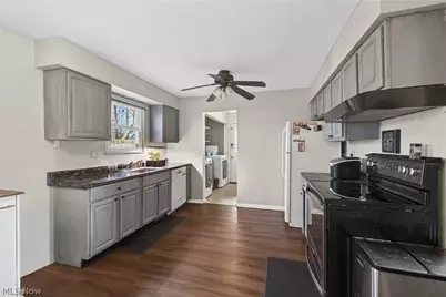 1540 E 298th Street, Wickliffe, OH 44092 - Photo 9