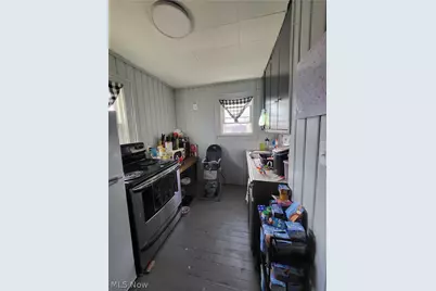 1027 Adams Street, Coshocton, OH 43812 - Photo 7