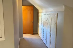 30401 Mildred Dr, Willowick, OH 44095 - Photo 13