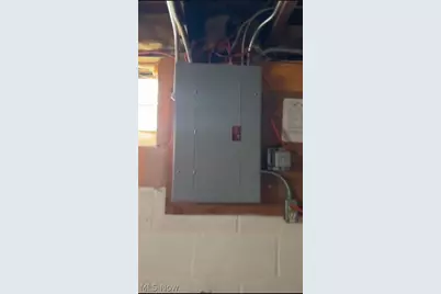 16301 Cloverside Avenue, Loveland, OH 44128 - Photo 9