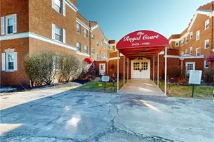 19406 Van Aken Blvd, Huber Heights, OH 44122 - Photo 1