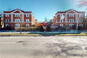 19406 Van Aken Blvd, Huber Heights, OH 44122 - Photo 3