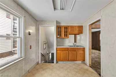 4306 W 52nd Street, Loveland, OH 44144 - Photo 3