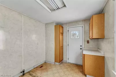 4306 W 52nd Street, Loveland, OH 44144 - Photo 5