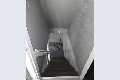 21670 Crystal Avenue, Euclid, OH 44123 - Photo 13