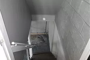 21670 Crystal Ave, Euclid, OH 44123 - Photo 13