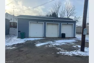 403 Nassau Street W, East Canton, OH 44730 - Photo 3