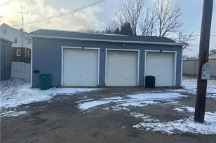 403 Nassau Street W, East Canton, OH 44730 - Photo 3