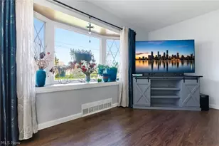 26080 Bagley Rd, Olmsted Falls, OH 44138 - Photo 7