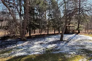 2904 Camelot Ct, Willoughby Hills, OH 44092 - Photo 35