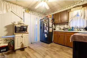 3892 Highland Ave, Shadyside, OH 43947 - Photo 7