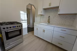 5550 Grasmere Ave, Maple Heights, OH 44137 - Photo 9