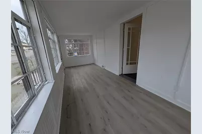 5550 Grasmere Avenue, Maple Heights, OH 44137 - Photo 17