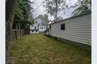 16029 Friend Avenue, Maple Heights, OH 44137 - Photo 5