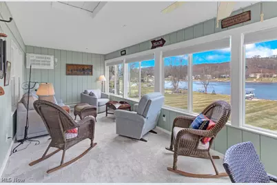 254 W Mohawk Drive, Malvern, OH 44644 - Photo 15