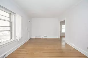 2671 Hampshire Rd, Cleveland Heights, OH 44106 - Photo 3