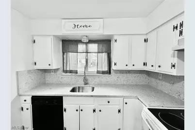 6398 Iroquois Trail, Mentor, OH 44060 - Photo 3