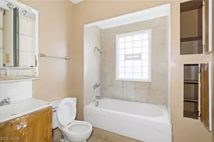 1867 Reyburn Rd, Loveland, OH 44112 - Photo 17