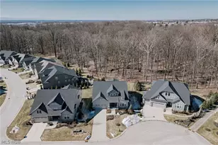 554 Salt Lake Cir, Orange, OH 44022 - Photo 3