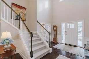 554 Salt Lake Cir, Orange, OH 44022 - Photo 5