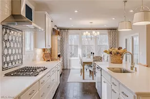 554 Salt Lake Cir, Orange, OH 44022 - Photo 11