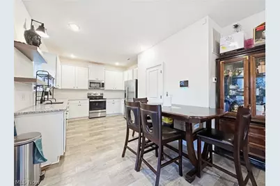 524 Auld Farm Circle, Akron, OH 44320 - Photo 11