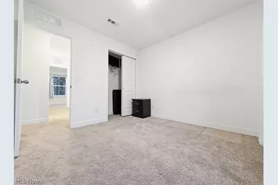 524 Auld Farm Circle, Akron, OH 44320 - Photo 35