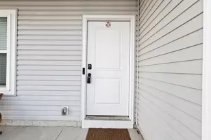 524 Auld Farm Cir, Akron, OH 44320 - Photo 5