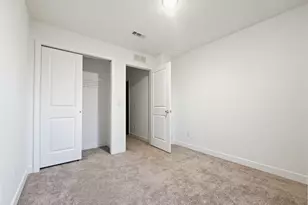 524 Auld Farm Cir, Akron, OH 44320 - Photo 39