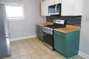 219 17th St NW, Barberton, OH 44203 - Photo 5