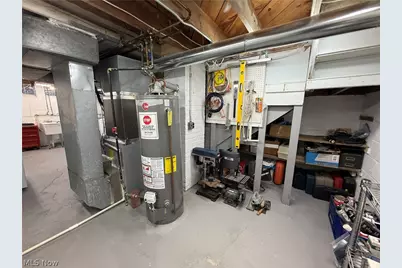 411 E 270th Street, Euclid, OH 44132 - Photo 35