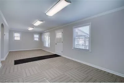 1933 Whipple Avenue NW, Canton, OH 44708 - Photo 9