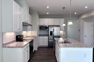 4620 Briar Hill Dr, Ravenna, OH 44266 - Photo 9