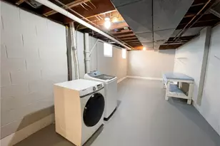 2330 Thurmont Rd, Akron, OH 44313 - Photo 7