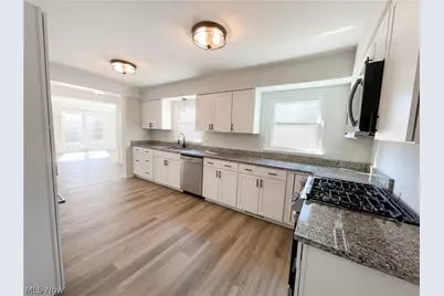 2330 Thurmont Road, Akron, OH 44313 - Photo 7