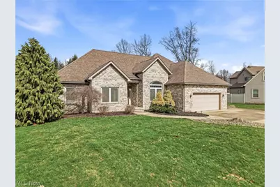 105 Muirfield Drive SE, Howland, OH 44484 - Photo 3