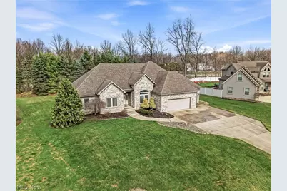 105 Muirfield Drive SE, Howland, OH 44484 - Photo 5