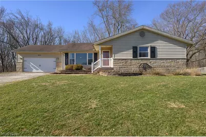 6121 Erie Avenue NW, Canal Fulton, OH 44614 - Photo 1