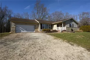 6121 Erie Ave NW, Canal Fulton, OH 44614 - Photo 3