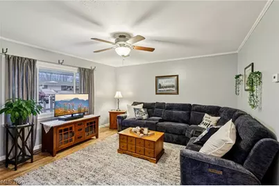 140 Parkhall Drive, Painesville Twp, OH 44077 - Photo 9